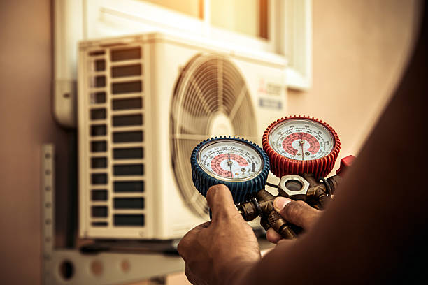 Professional Hvac technician working in Bunola, PA